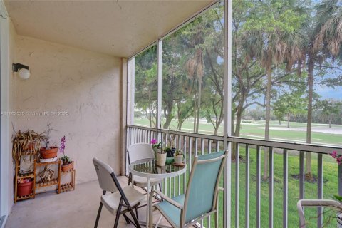 Condo in Plantation, Florida, 2 bedrooms  № 1890621 - photo 3
