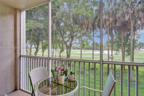 Condo in Plantation, Florida, 2 bedrooms  № 1890621 - photo 27