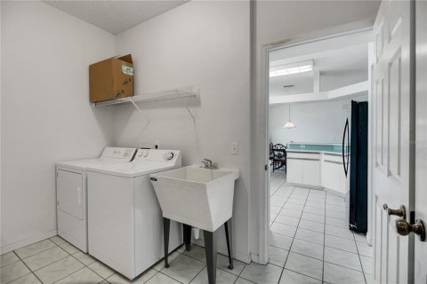 Casa en venta en Leesburg, Florida, 3 dormitorios, 170.94 m2 № 2119375 - foto 18