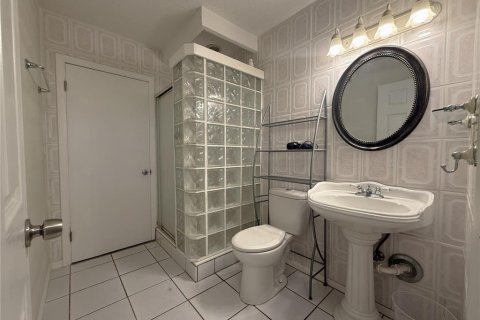 House in New Port Richey, Florida 3 bedrooms, 108.6 sq.m. № 1900463 - photo 19