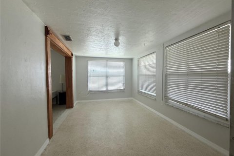 House in New Port Richey, Florida 3 bedrooms, 108.6 sq.m. № 1900463 - photo 26