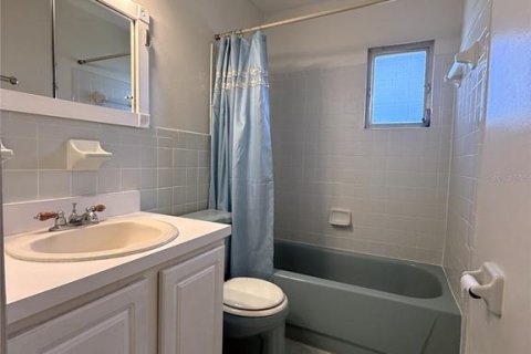 House in New Port Richey, Florida 3 bedrooms, 108.6 sq.m. № 1900463 - photo 22