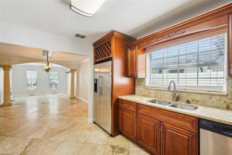 House in Tampa, Florida 4 bedrooms, 222.5 sq.m. № 1746851 - photo 22