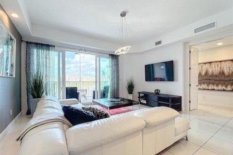 Condo in Bradenton, Florida, 2 bedrooms  № 2316778 - photo 13