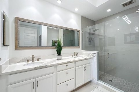 Condo in Bradenton, Florida, 2 bedrooms  № 2316778 - photo 29