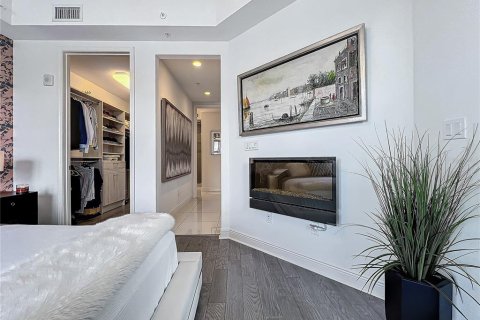 Condo in Bradenton, Florida, 2 bedrooms  № 2316778 - photo 24