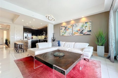 Condo in Bradenton, Florida, 2 bedrooms  № 2316778 - photo 14