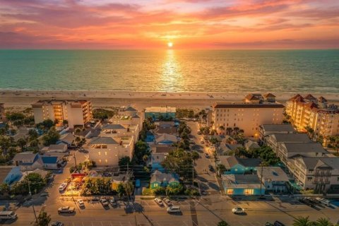 Villa ou maison à Clearwater, Floride 3 chambres, 158.03 m2 № 2430773
