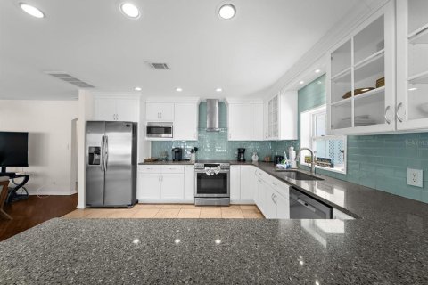 Villa ou maison à vendre à Clearwater, Floride: 3 chambres, 158.03 m2 № 2430773 - photo 30