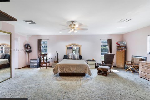 Купить виллу или дом в Саутвест-Ранчес, Флорида 4 спальни, 224.82м2, № 2002208 - фото 11