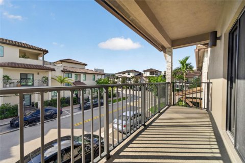 Touwnhouse à vendre à Doral, Floride: 3 chambres, 145.86 m2 № 2402008 - photo 29