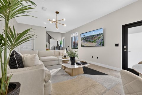 Touwnhouse à vendre à Doral, Floride: 3 chambres, 145.86 m2 № 2402008 - photo 12