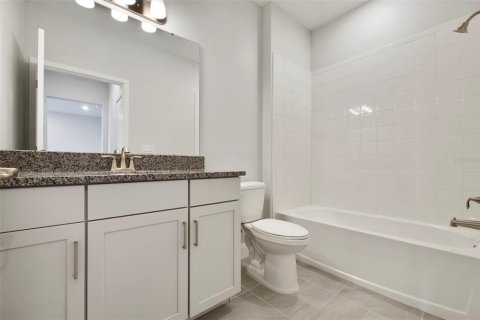 Condominio en venta en Orlando, Florida, 2 dormitorios, 127.09 m2 № 1913138 - foto 24
