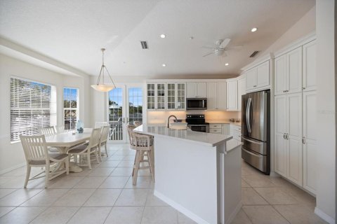 House in Englewood, Florida 3 bedrooms, 307.69 sq.m. № 2142533 - photo 18