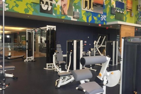 Condominio en alquiler en Miami, Florida, 2 dormitorios, 95.5 m2 № 2011551 - foto 7