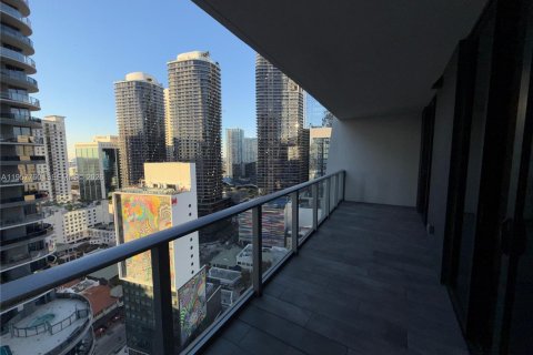 Condominio en alquiler en Miami, Florida, 2 dormitorios, 95.5 m2 № 2011551 - foto 12