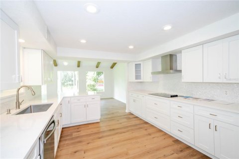Casa en venta en Lutz, Florida, 5 dormitorios, 354.42 m2 № 1789535 - foto 12