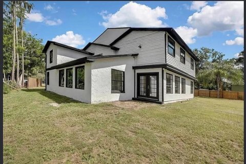 Casa en venta en Lutz, Florida, 5 dormitorios, 354.42 m2 № 1789535 - foto 2
