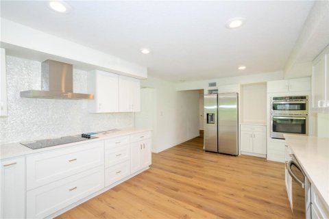 Casa en venta en Lutz, Florida, 5 dormitorios, 354.42 m2 № 1789535 - foto 11