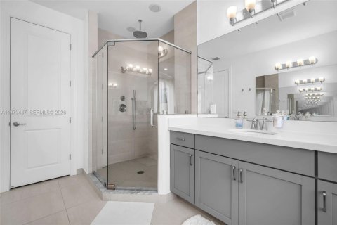 Снять в аренду виллу или дом в Пемброк-Пайнс, Флорида 4 спальни, 223.06м2, № 2036240 - фото 28