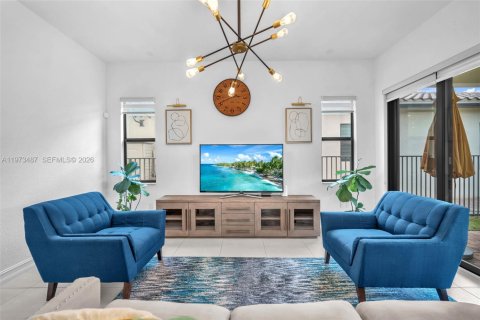 Снять в аренду виллу или дом в Пемброк-Пайнс, Флорида 4 спальни, 223.06м2, № 2036240 - фото 5