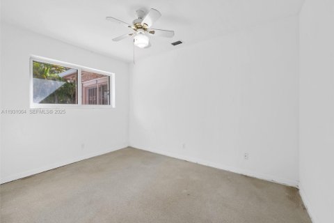 Купить виллу или дом в Плантация, Флорида 3 спальни, 154.78м2, № 1991745 - фото 10