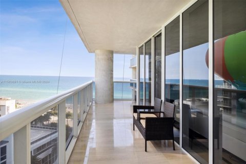 Copropriété à louer à Hallandale Beach, Floride: 2 chambres, 165.55 m2 № 1167763 - photo 10