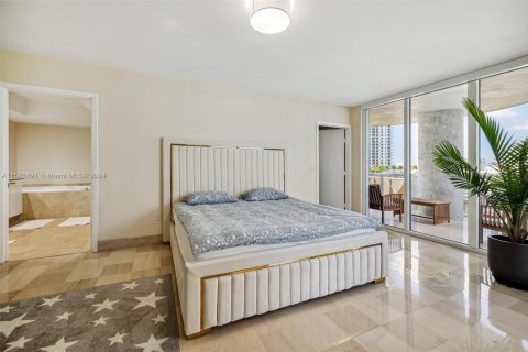 Copropriété à louer à Hallandale Beach, Floride: 2 chambres, 165.55 m2 № 1167763 - photo 18