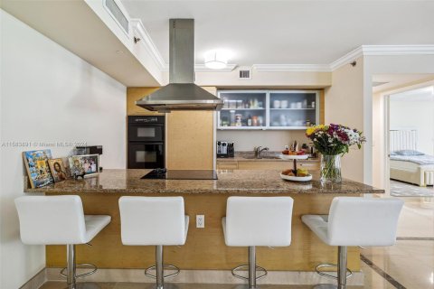 Copropriété à louer à Hallandale Beach, Floride: 2 chambres, 165.55 m2 № 1167763 - photo 15