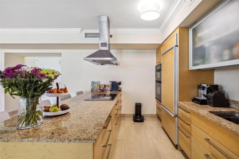 Copropriété à louer à Hallandale Beach, Floride: 2 chambres, 165.55 m2 № 1167763 - photo 12