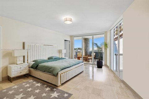 Copropriété à louer à Hallandale Beach, Floride: 2 chambres, 165.55 m2 № 1167763 - photo 16