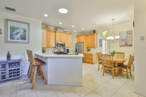 Condominio en venta en Sun City Center, Florida, 2 dormitorios, 130.99 m2 № 1873202 - foto 9