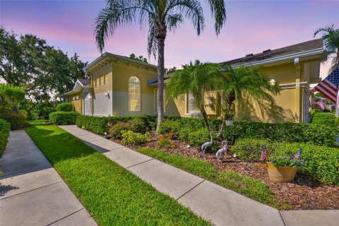 Condominio en venta en Sun City Center, Florida, 2 dormitorios, 130.99 m2 № 1873202 - foto 1