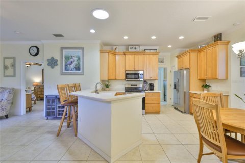 Condominio en venta en Sun City Center, Florida, 2 dormitorios, 130.99 m2 № 1873202 - foto 11