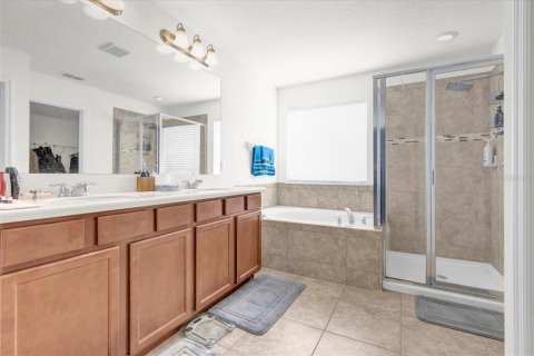 Casa en venta en Kissimmee, Florida, 4 dormitorios, 214.33 m2 № 1558494 - foto 16