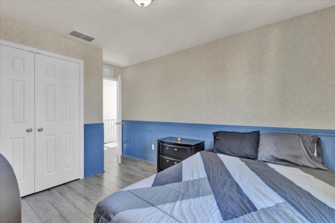 Casa en venta en Kissimmee, Florida, 4 dormitorios, 214.33 m2 № 1558494 - foto 15