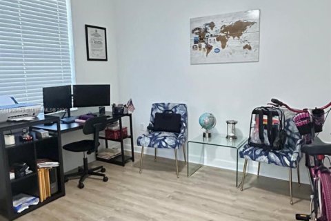 Townhouse in Homestead, Florida 3 bedrooms, 123.19 sq.m. № 1956107 - photo 3