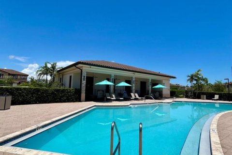 Townhouse in Homestead, Florida 3 bedrooms, 123.19 sq.m. № 1956107 - photo 18