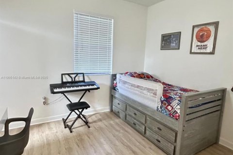 Townhouse in Homestead, Florida 3 bedrooms, 123.19 sq.m. № 1956107 - photo 13