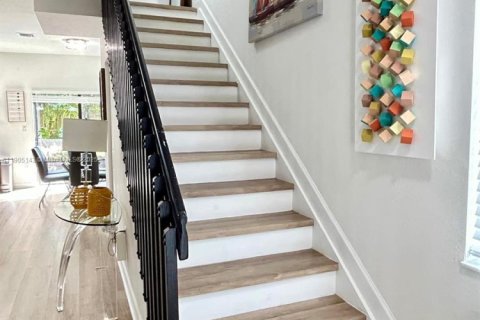 Townhouse in Homestead, Florida 3 bedrooms, 123.19 sq.m. № 1956107 - photo 2