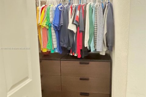 Townhouse in Homestead, Florida 3 bedrooms, 123.19 sq.m. № 1956107 - photo 14