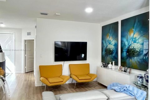 Townhouse in Homestead, Florida 3 bedrooms, 123.19 sq.m. № 1956107 - photo 5