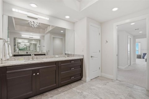 Condo in Tierra Verde, Florida, 3 bedrooms № 2216973 - photo 30