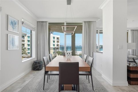 Condo in Tierra Verde, Florida, 3 bedrooms № 2216973 - photo 17