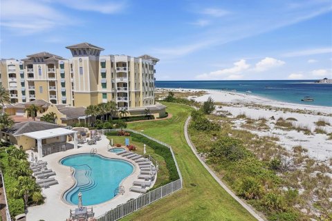 Condo in Tierra Verde, Florida, 3 bedrooms № 2216973 - photo 4