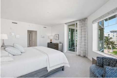 Condo in Tierra Verde, Florida, 3 bedrooms № 2216973 - photo 26