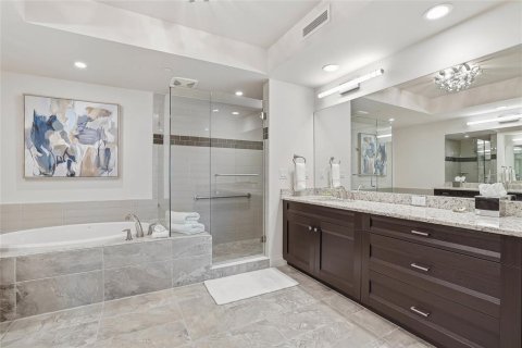 Condo in Tierra Verde, Florida, 3 bedrooms № 2216973 - photo 28