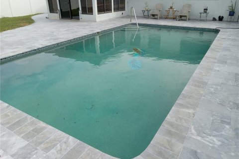 House in Saint Petersburg, Florida 3 bedrooms, 106.84 sq.m. № 1409902 - photo 6