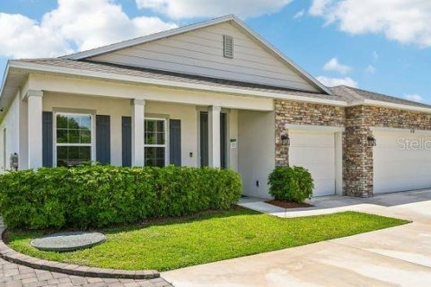 House in Venice, Florida 3 bedrooms, 189.89 sq.m. № 2212878 - photo 2