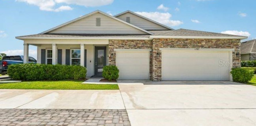 House in Venice, Florida 3 bedrooms, 189.89 sq.m. № 2212878
